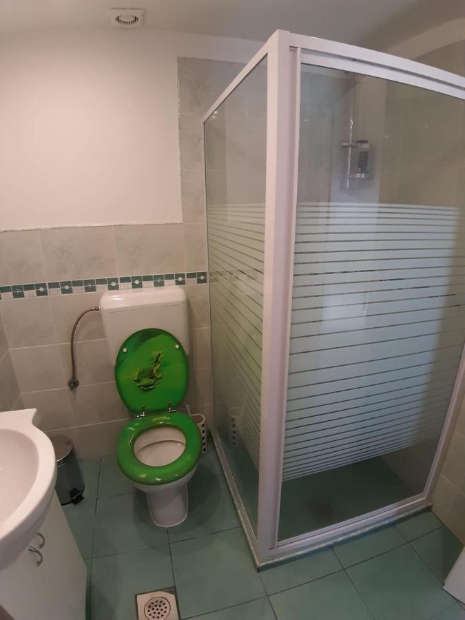 Apartment Tonko วีร์ ภายนอก รูปภาพ