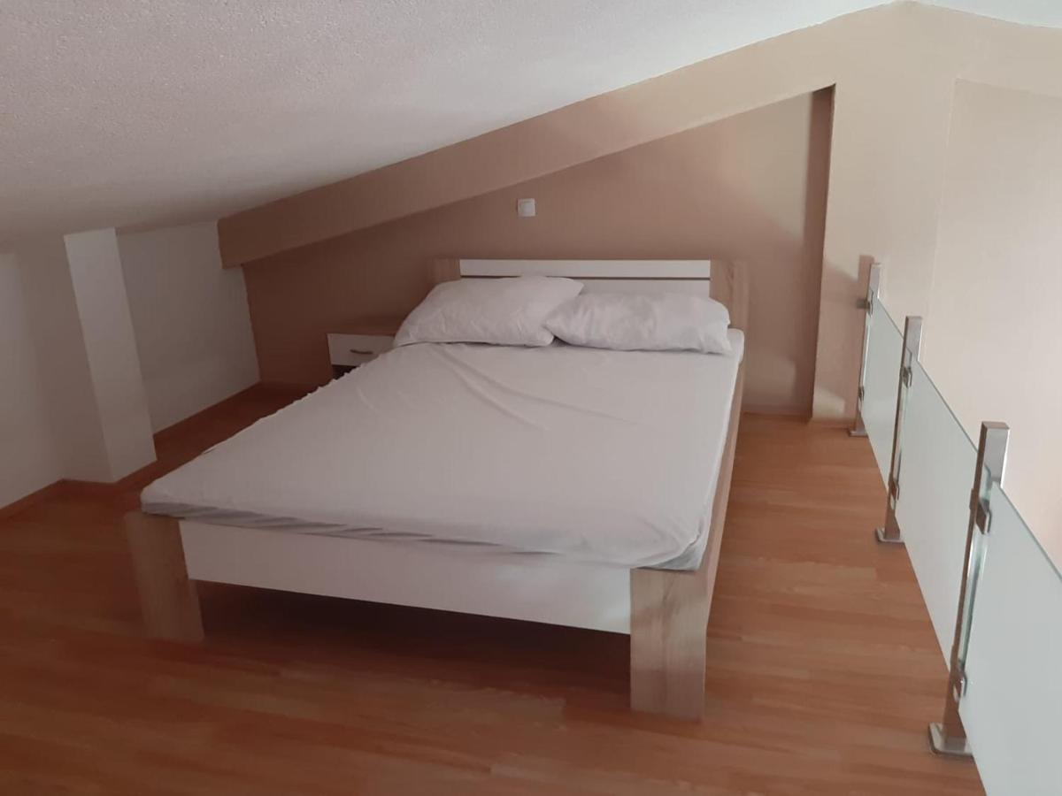 Apartment Tonko วีร์ ภายนอก รูปภาพ